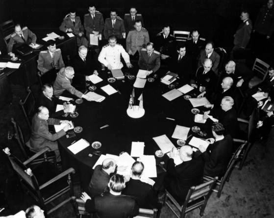 Konferenztisch in Potsdam, 1945